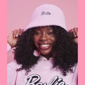 Fuzzy knit bucket hat Barbie by Forever21